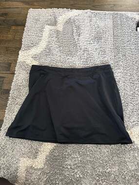 Tranquility by Colorado Clothing Women's Black Athletic Skort XL